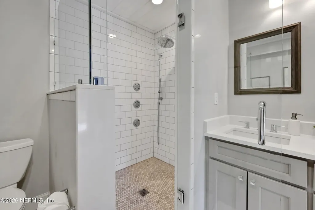 4221 Demedici Avenue Jacksonville FL 32210