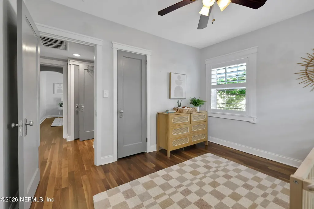 4221 Demedici Avenue Jacksonville FL 32210