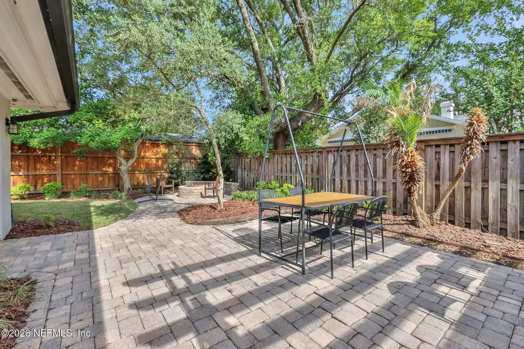4221 Demedici Avenue Jacksonville FL 32210