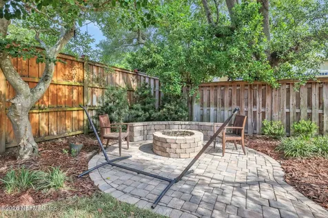 4221 Demedici Avenue Jacksonville FL 32210