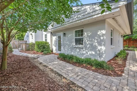 4221 Demedici Avenue Jacksonville FL 32210
