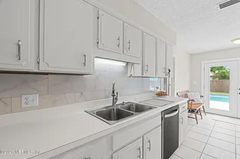 8810 Osprey Lane Jacksonville FL 32217