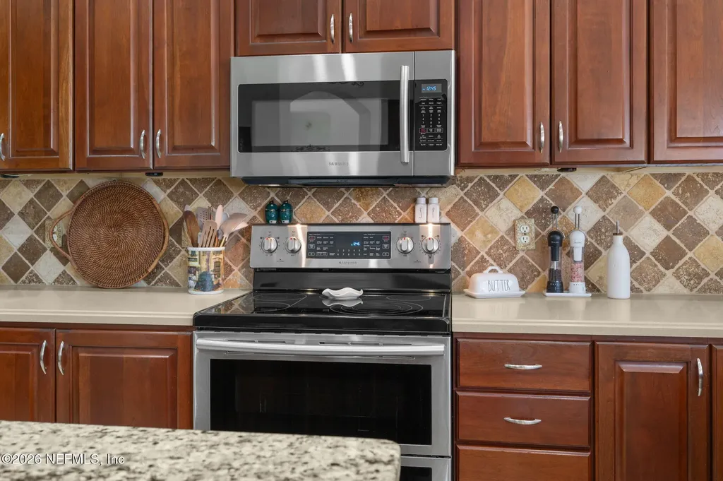 409 Twin Oaks Lane Fruit Cove FL 32259