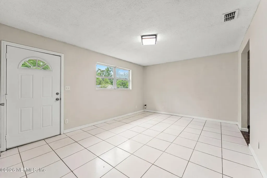 6781 Tinkerbell Lane Jacksonville FL 32210