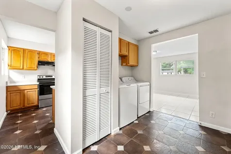 6781 Tinkerbell Lane Jacksonville FL 32210