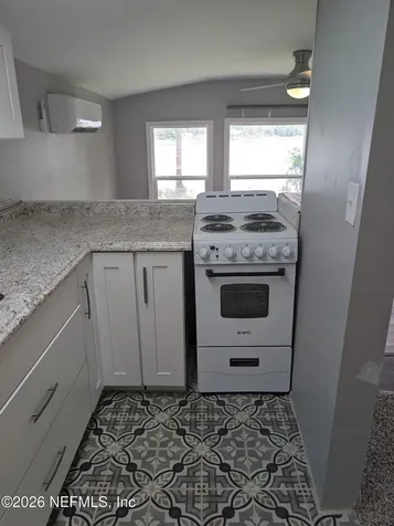 220 Mirror Lake Drive Interlachen FL 32148