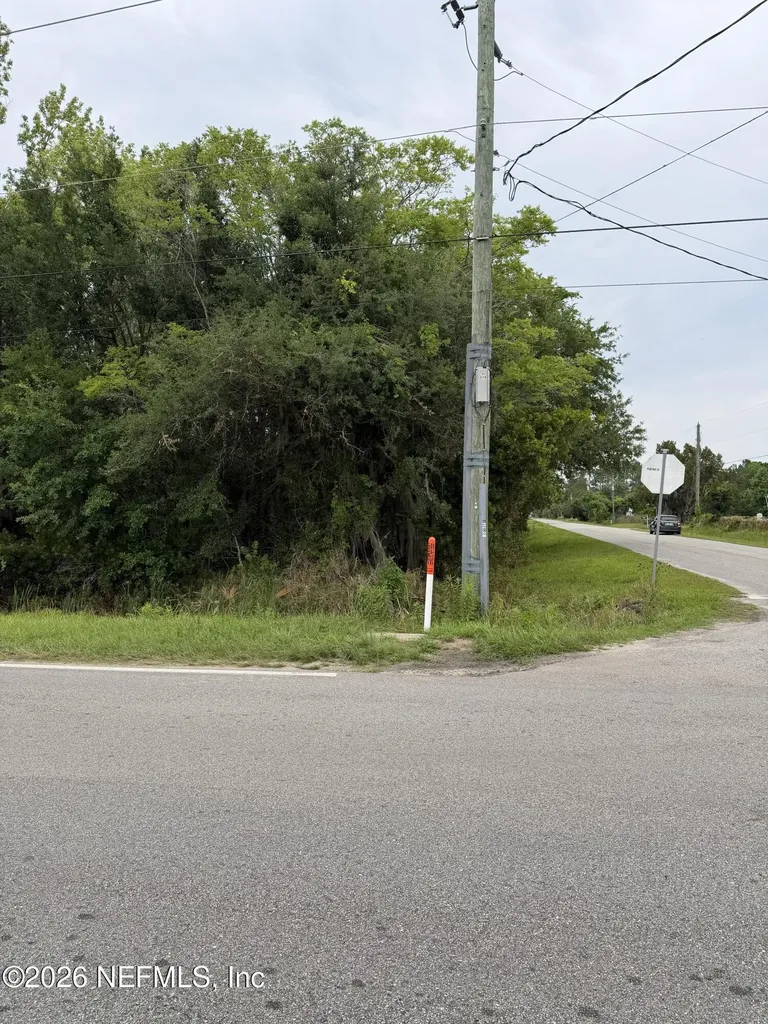 158 E Cracker Swamp Road East Palatka FL 32131