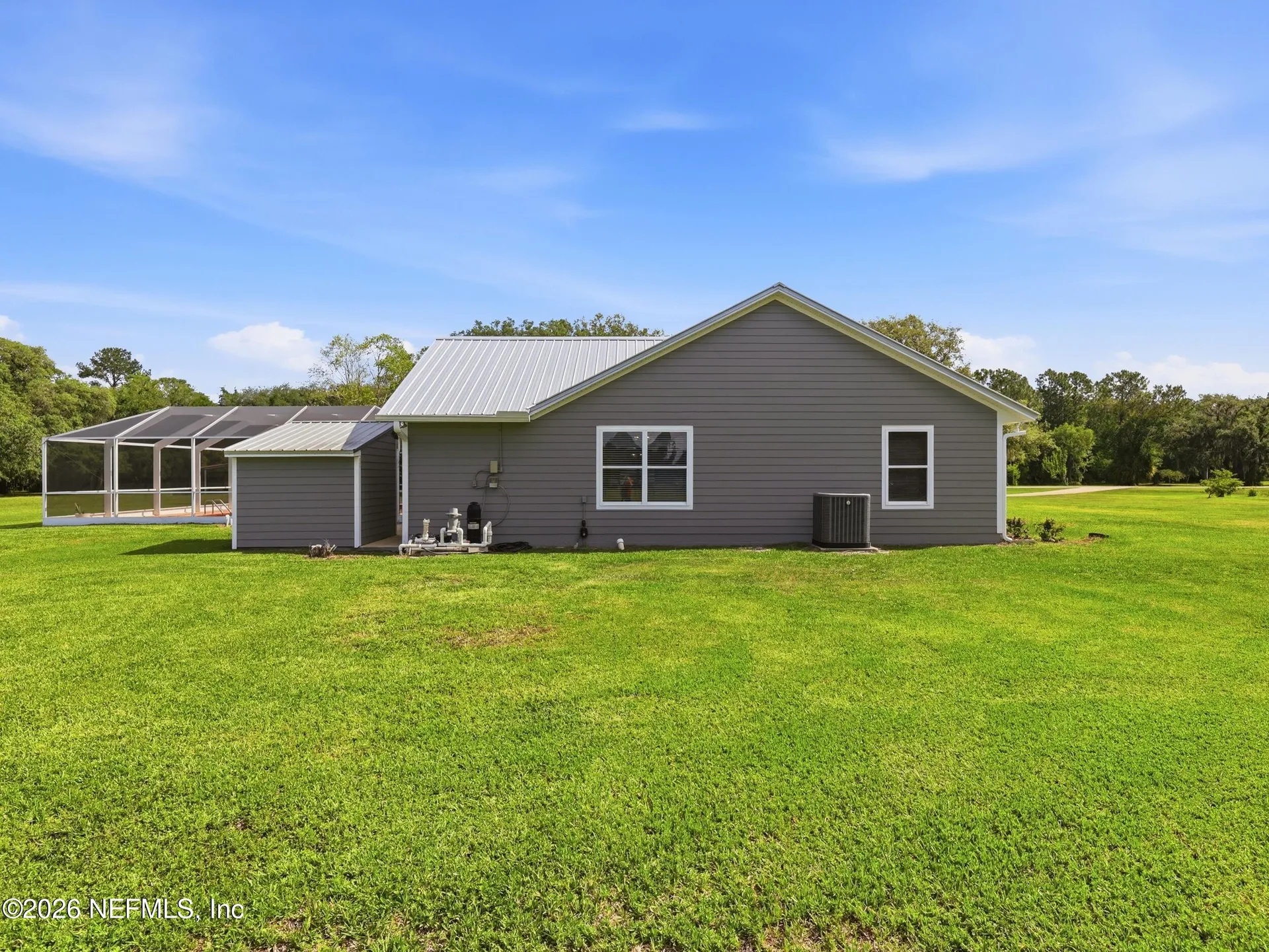 611 E State Road 100 San Mateo FL 32187