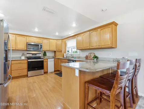 611 E State Road 100 San Mateo FL 32187