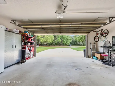 611 E State Road 100 San Mateo FL 32187