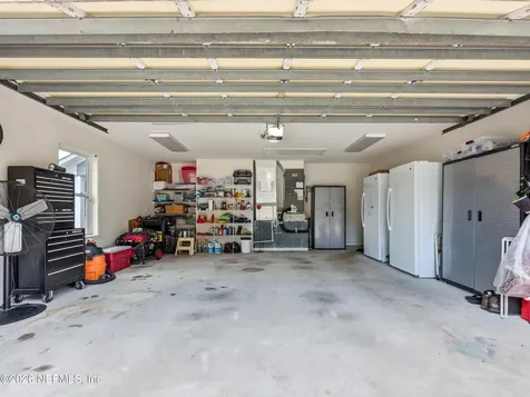 611 E State Road 100 San Mateo FL 32187