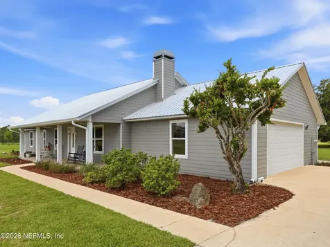 611 E State Road 100 San Mateo FL 32187