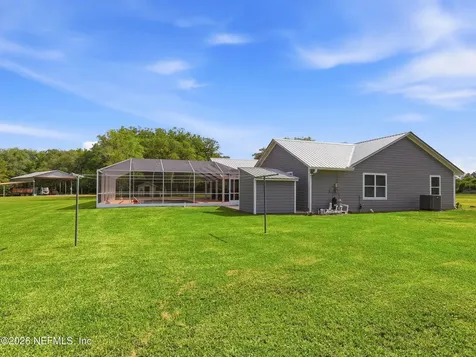 611 E State Road 100 San Mateo FL 32187
