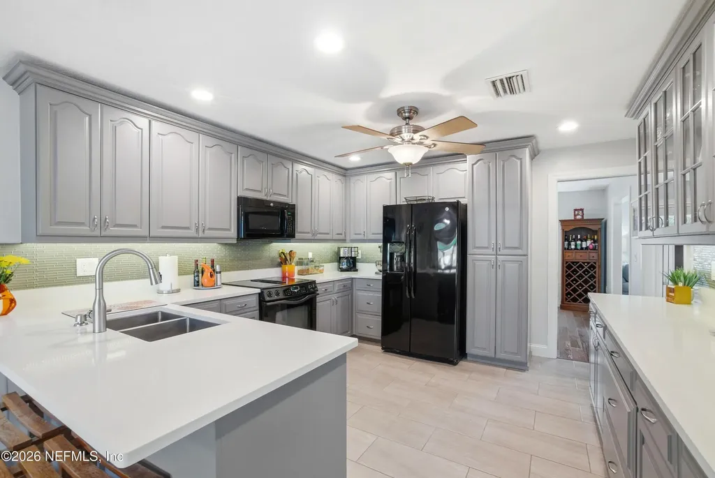 535 Mandalay Road Orlando FL 32809