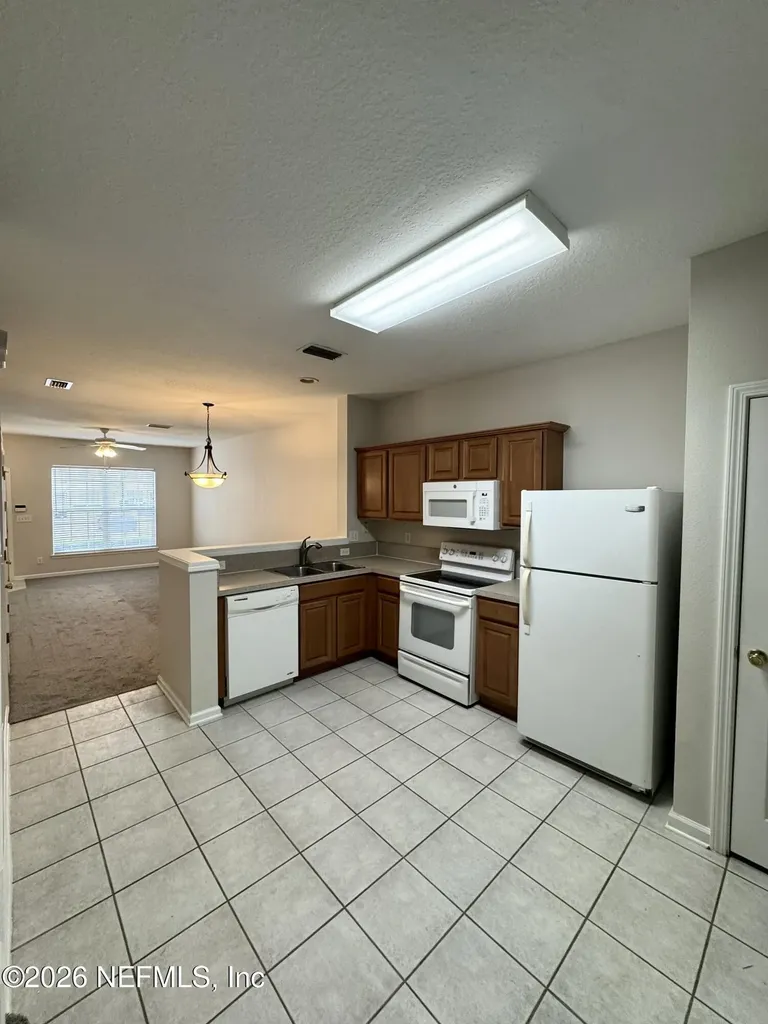 8428 Thornbush Court Jacksonville FL 32216