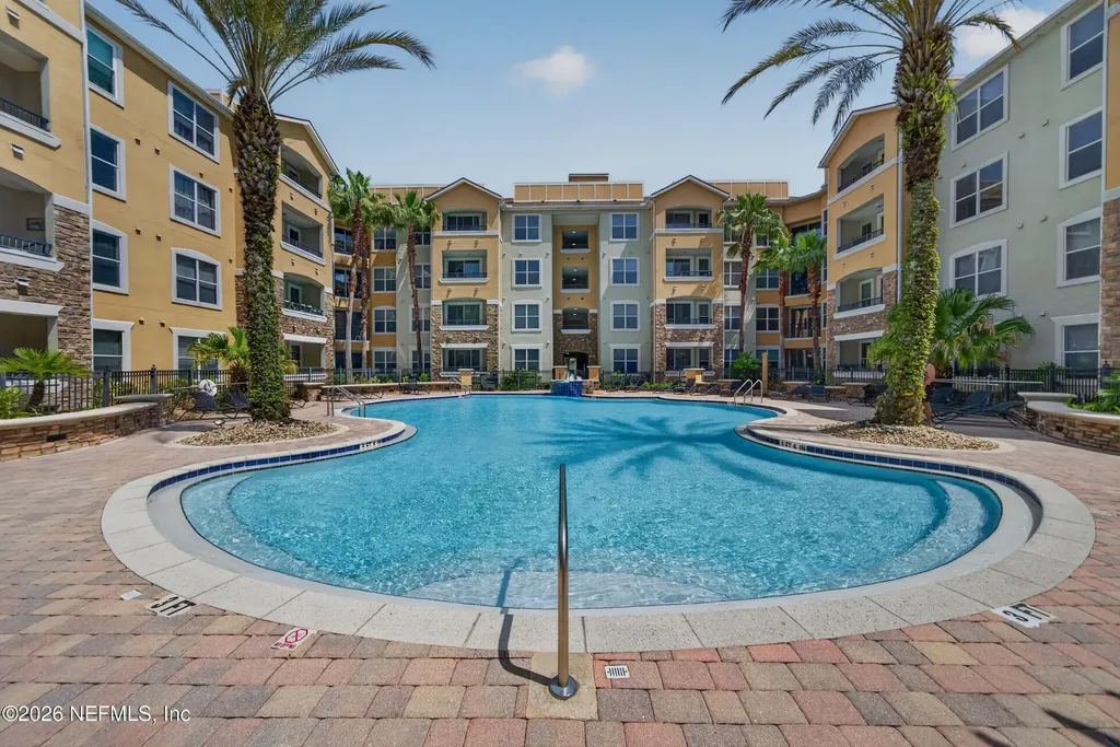 8539 Gate Parkway W Jacksonville FL 32216