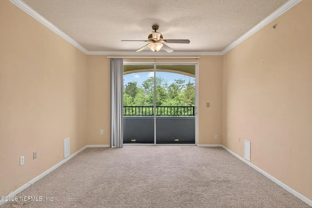 8539 Gate Parkway W Jacksonville FL 32216