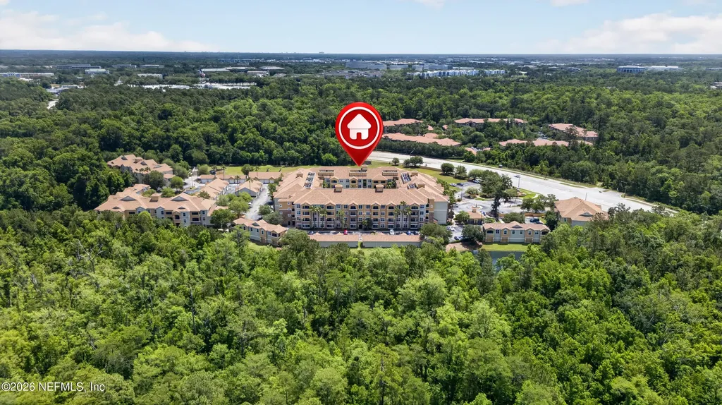 8539 Gate Parkway W Jacksonville FL 32216