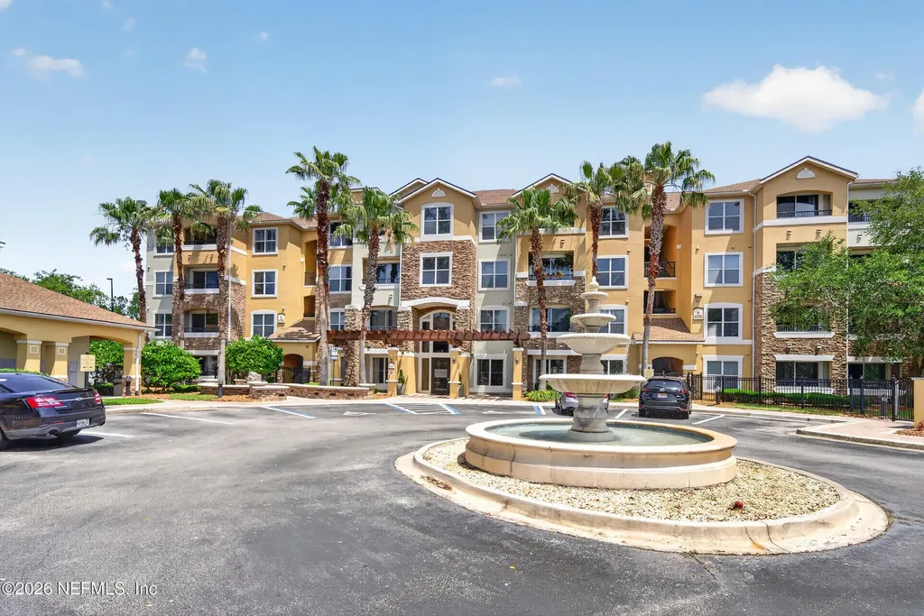 8539 Gate Parkway W Jacksonville FL 32216