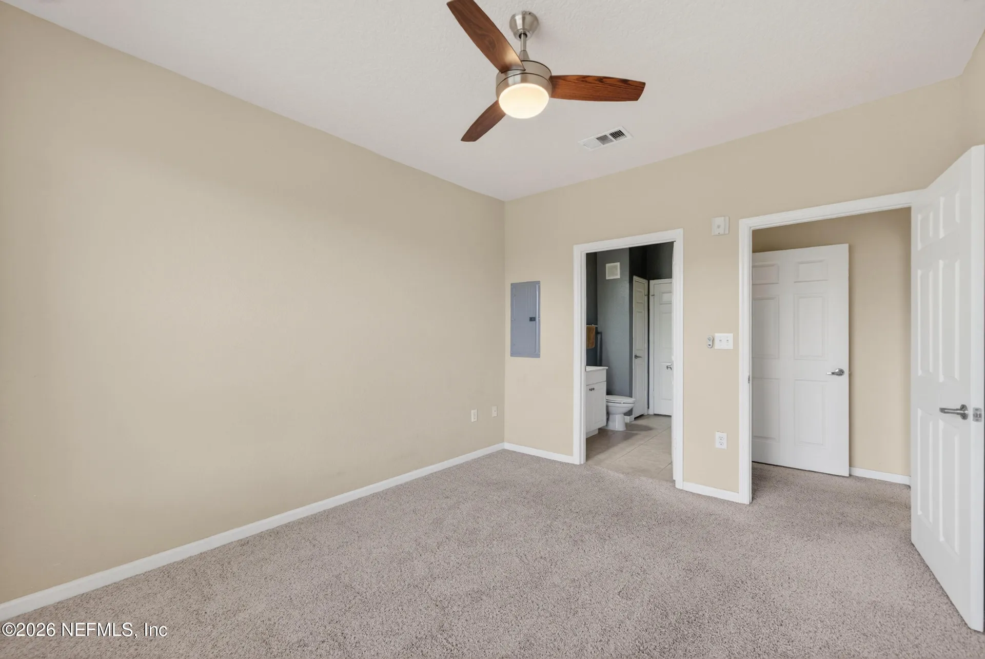 8539 Gate Parkway W Jacksonville FL 32216