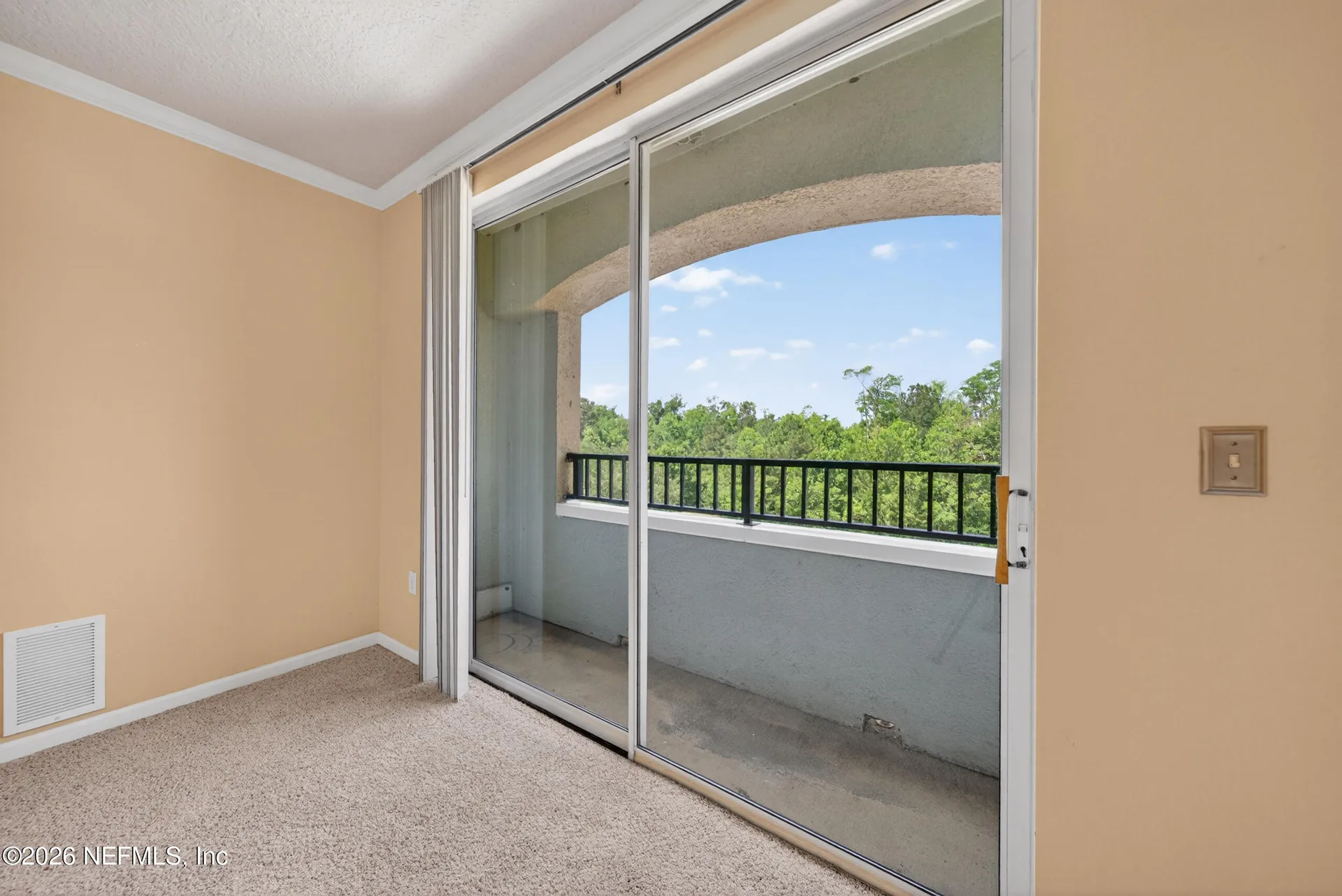 8539 Gate Parkway W Jacksonville FL 32216
