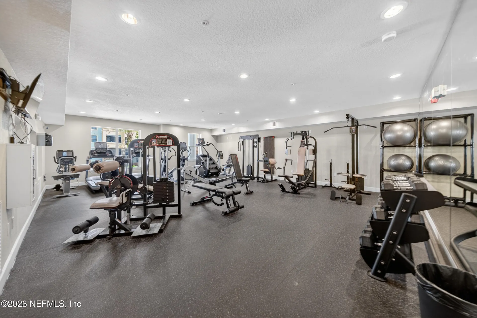 8539 Gate Parkway W Jacksonville FL 32216
