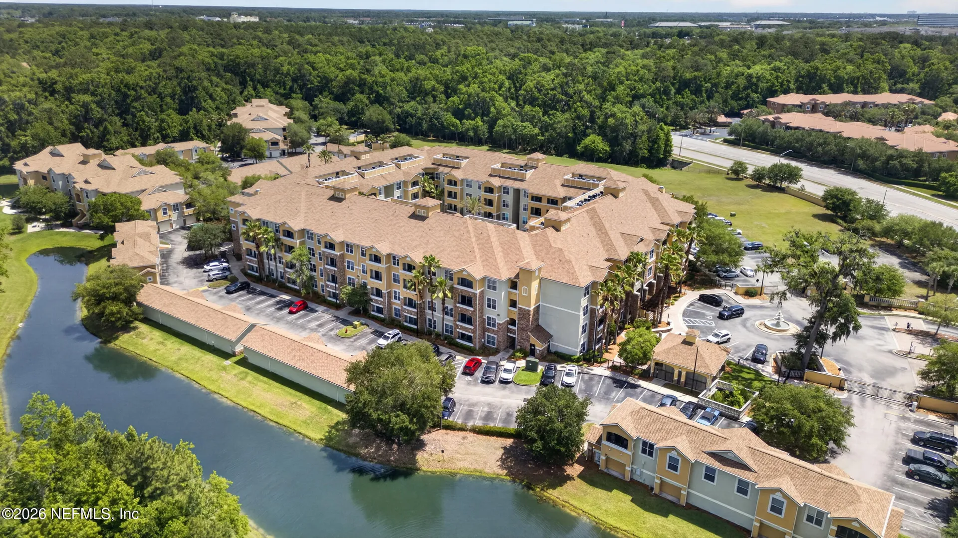 8539 Gate Parkway W Jacksonville FL 32216