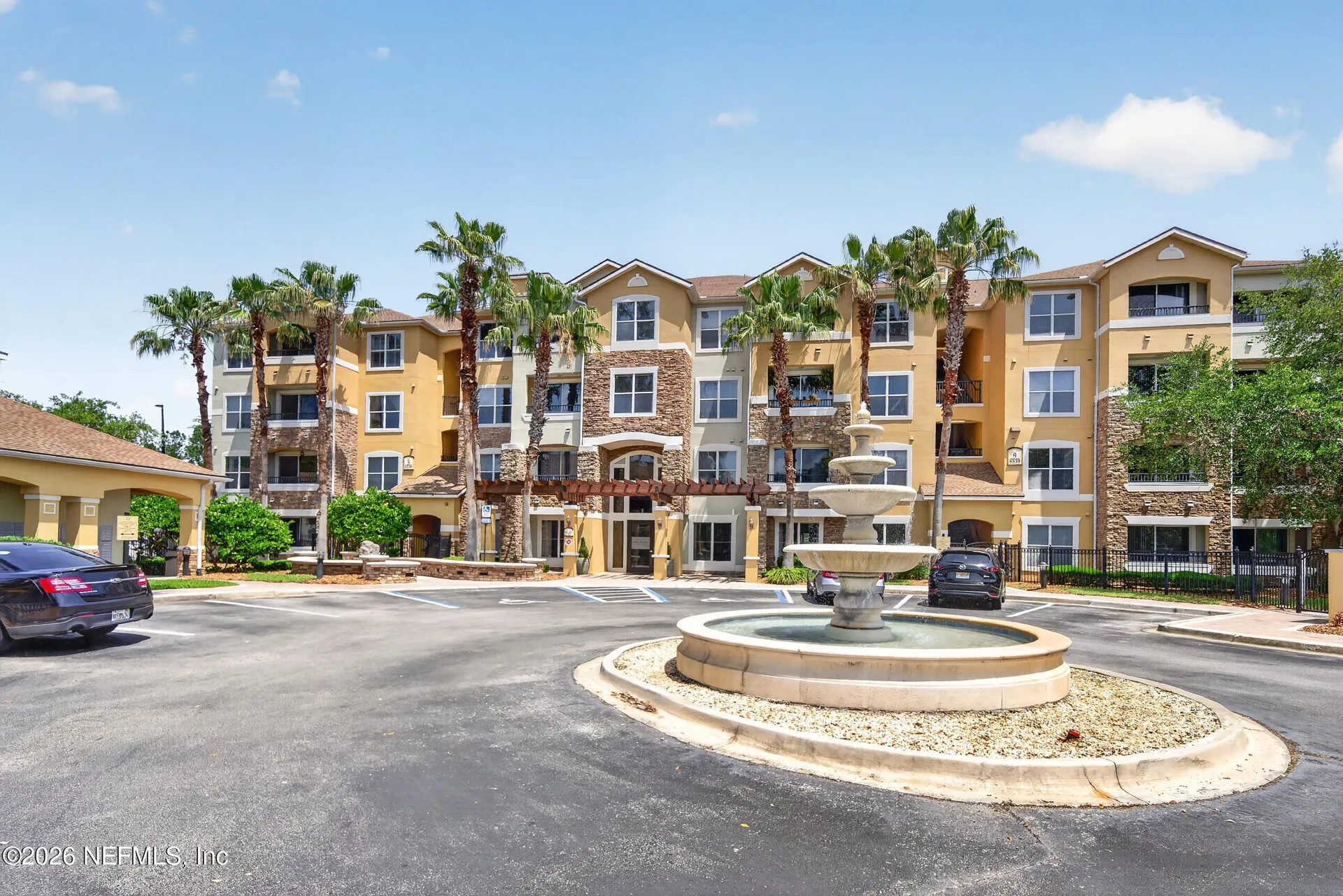 8539 Gate Parkway W Jacksonville FL 32216