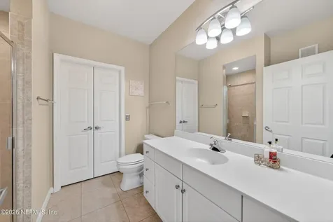 8539 Gate Parkway W Jacksonville FL 32216