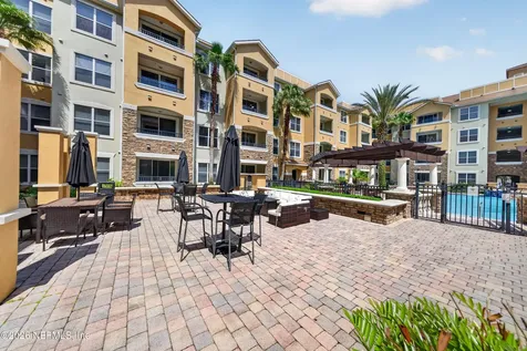 8539 Gate Parkway W Jacksonville FL 32216
