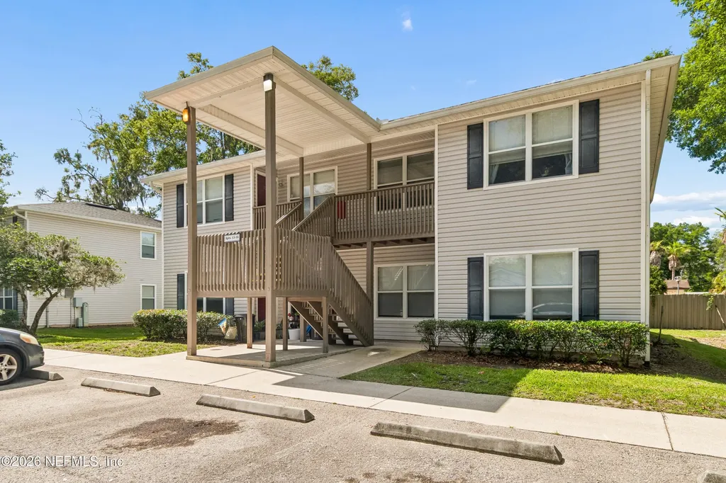 702 Meadowbrook Drive Orange Park FL 32073