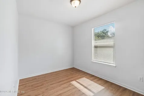 702 Meadowbrook Drive Orange Park FL 32073