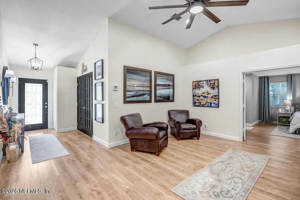 1929 Village Trail Way Jacksonville FL 32259