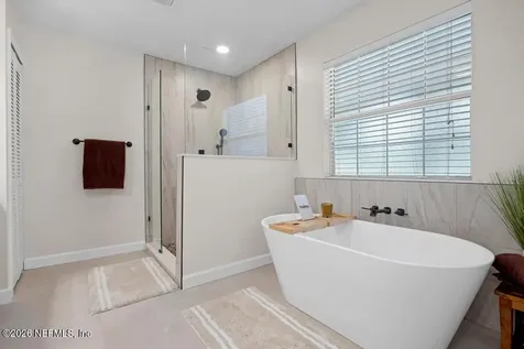 1929 Village Trail Way Jacksonville FL 32259