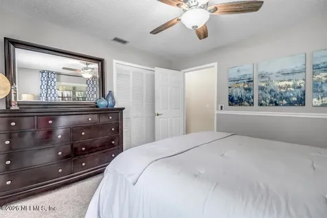 1929 Village Trail Way Jacksonville FL 32259