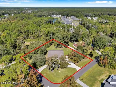 1929 Village Trail Way Jacksonville FL 32259