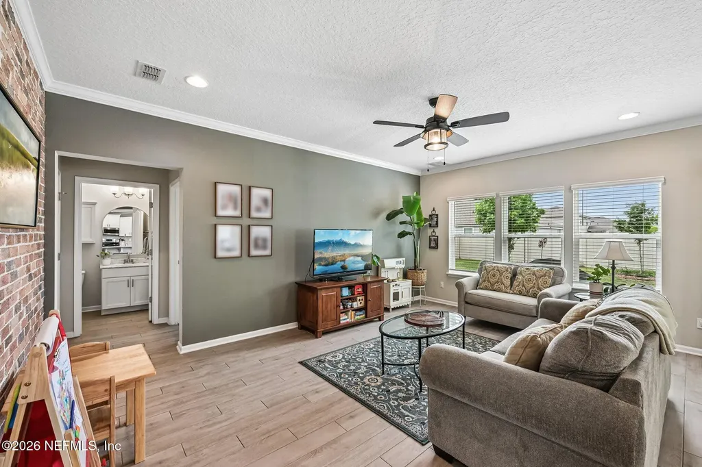 15694 Chir Pine Drive Jacksonville FL 32218