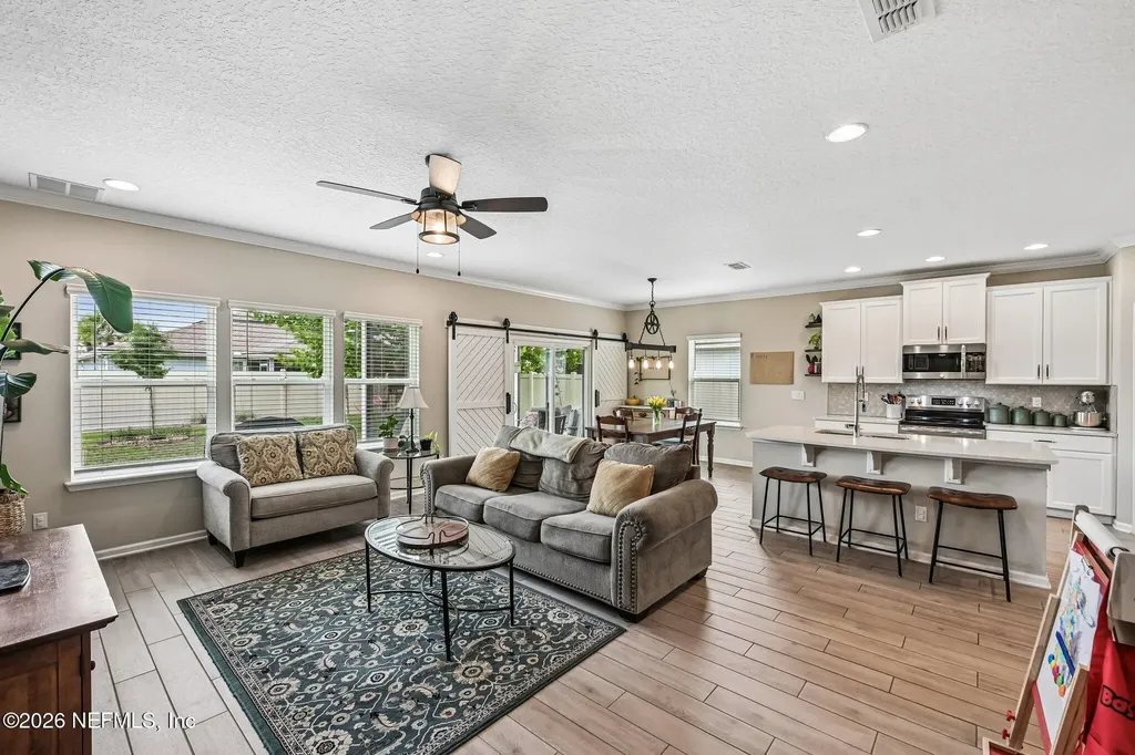 15694 Chir Pine Drive Jacksonville FL 32218