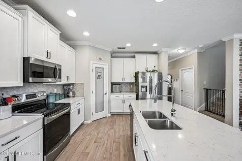 15694 Chir Pine Drive Jacksonville FL 32218