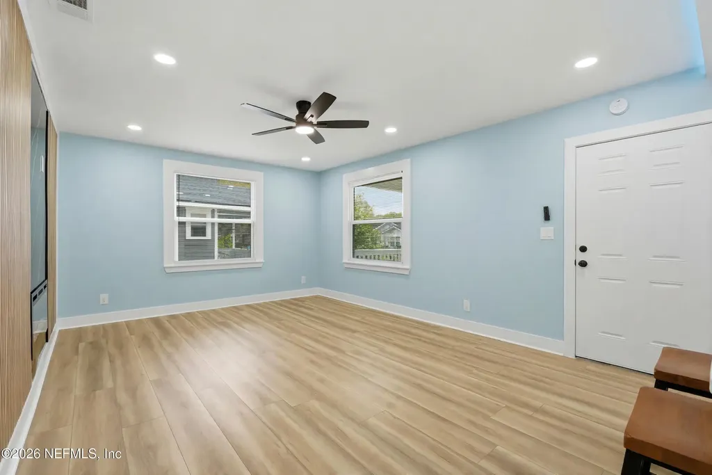 4713 Royal Avenue Jacksonville FL 32205
