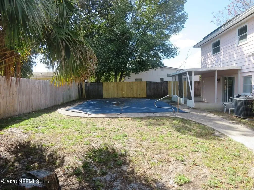 5932 Jaguar Drive W Jacksonville FL 32244