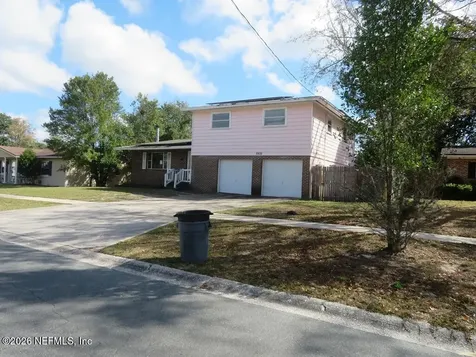 5932 Jaguar Drive W Jacksonville FL 32244