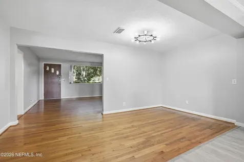 1636 Hammock Circle W Jacksonville FL 32225