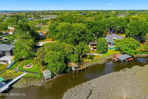 1636 Hammock Circle W Jacksonville FL 32225
