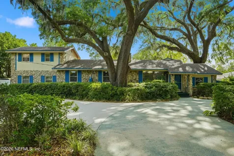 1636 Hammock Circle W Jacksonville FL 32225