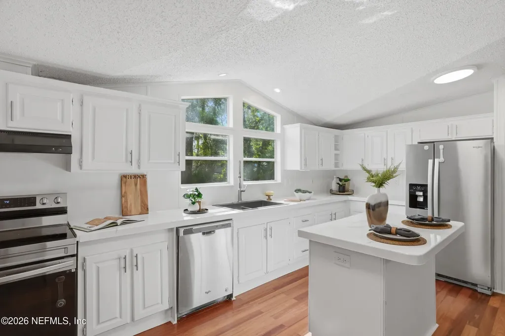 138 Thomas Avenue Jacksonville FL 32218