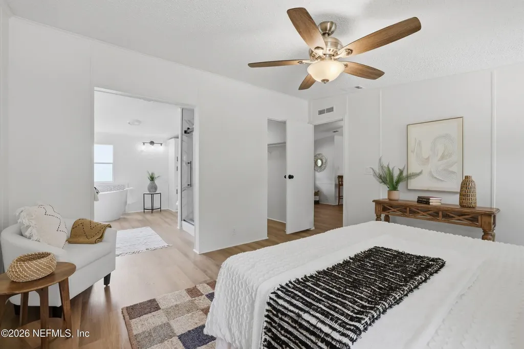 138 Thomas Avenue Jacksonville FL 32218