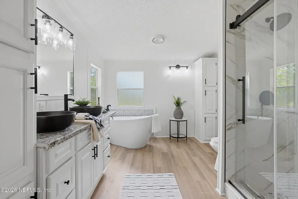 138 Thomas Avenue Jacksonville FL 32218