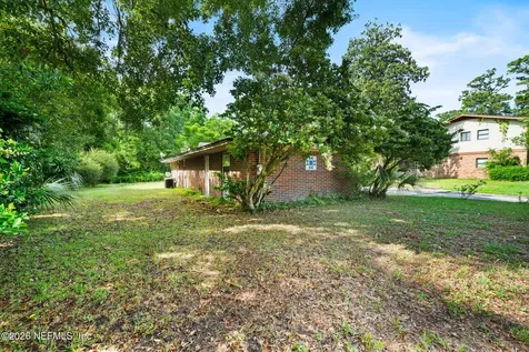 1215 Lamanto Avenue E Jacksonville FL 32211