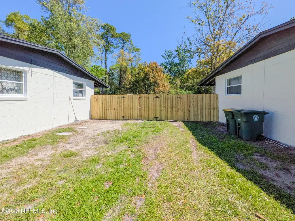 1615 Brookview Drive S Jacksonville FL 32246